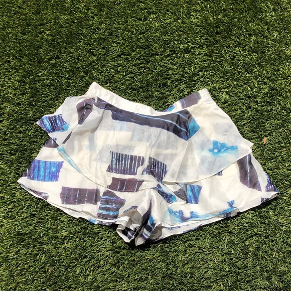 *Rare* Tibi ‘Oki’ shorts in ivory / multi color - Picture 7 of 9